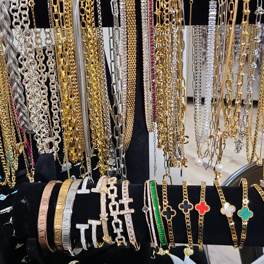 BEAUTIFUL JEWELRY!!